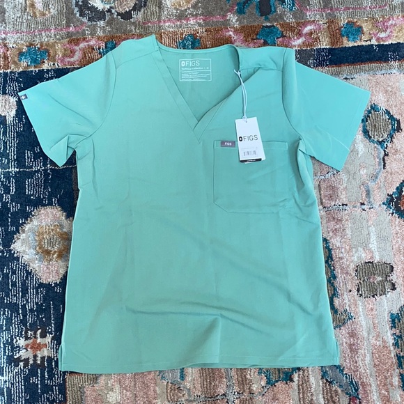Figs jade scrub top
